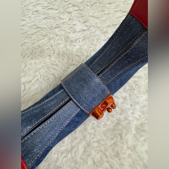 LIKE NEW CHRISTIAN LOUBOUTIN
Carasky denim mini bag NO CALL OUT - Picture 10 of 16